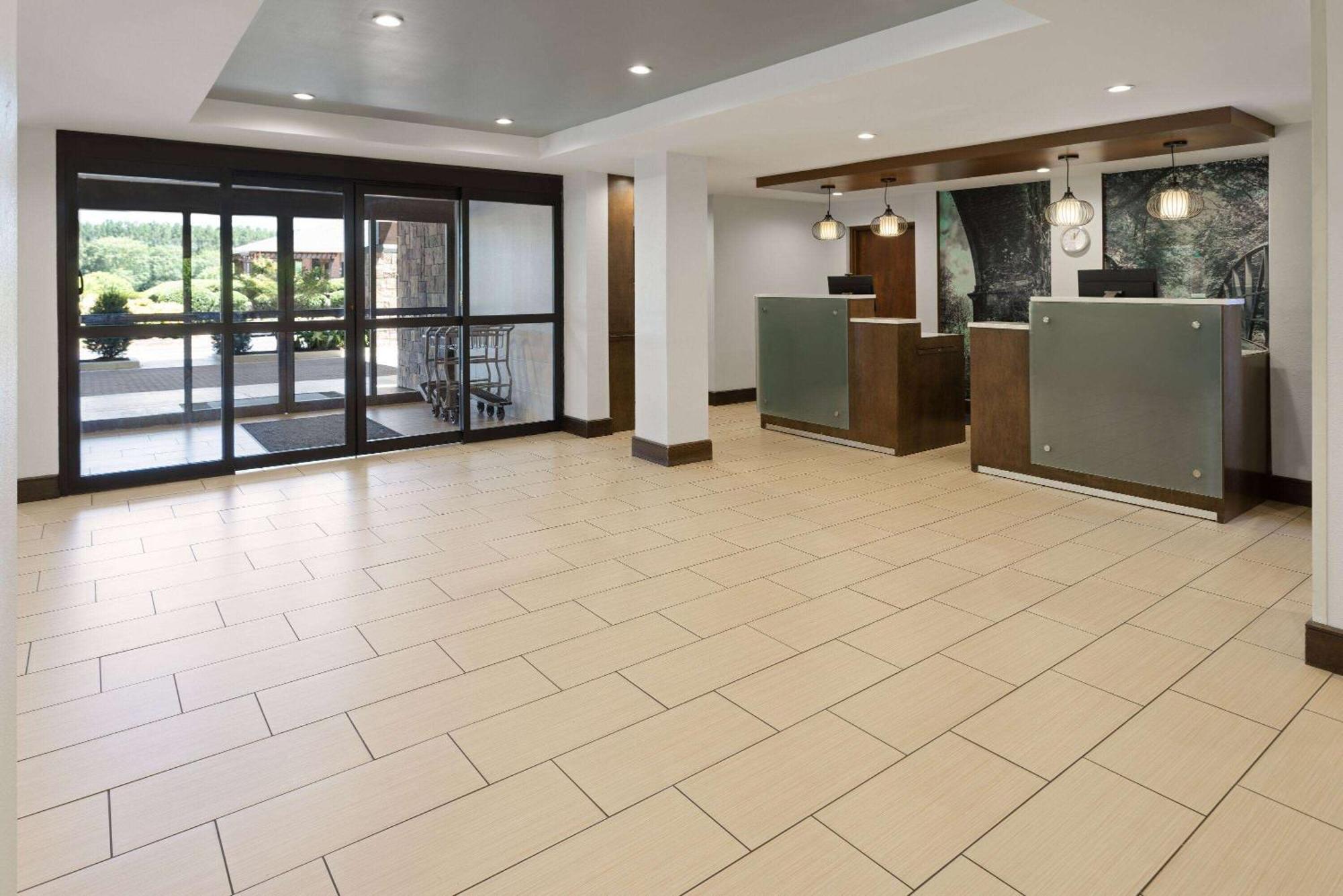 La Quinta By Wyndham Lagrange / I-85 Hotell Eksteriør bilde